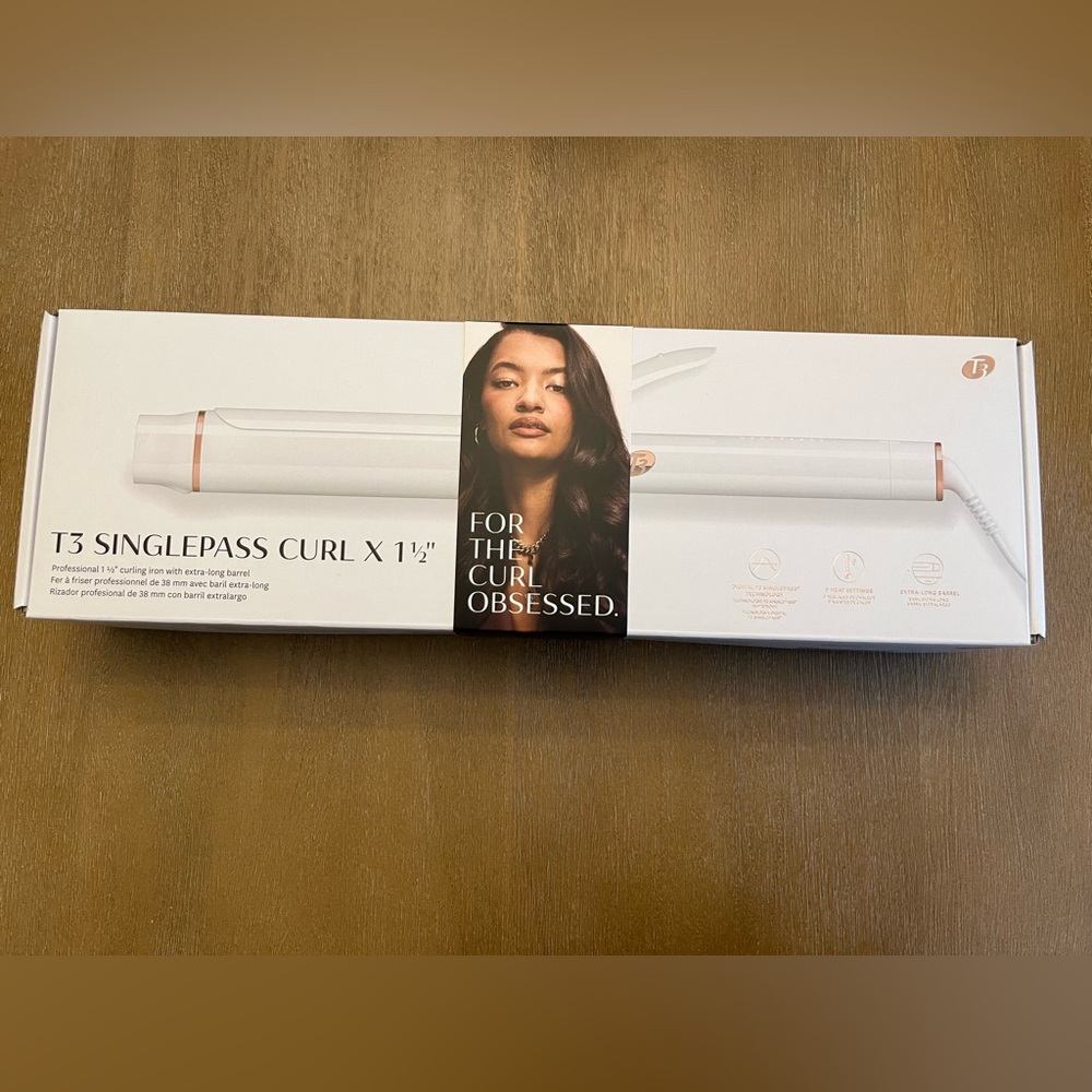 T3 SINGLEPASS 1 1/2 White Curling Iron with Rose Gold Accents
